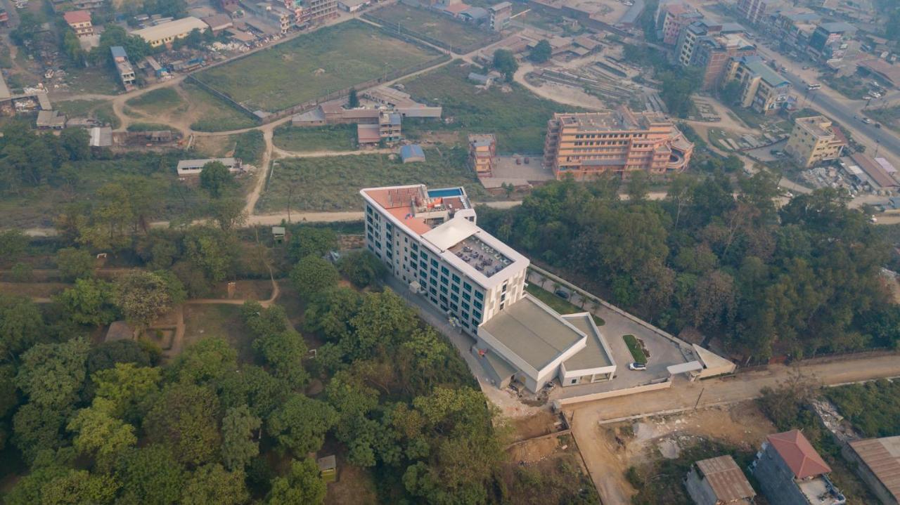 Hotel Siraichuli Chitwan Exterior foto